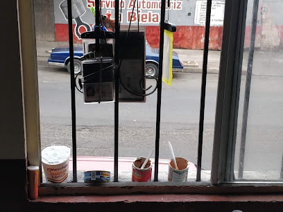 Servicio Automotriz La Bielafoto 