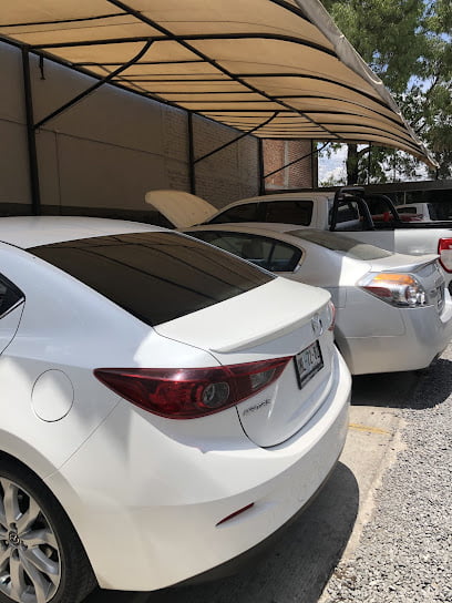 Servicio Automotriz Castellanosfoto