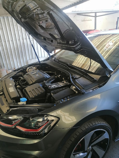 RYDER GARAGE TALLER AUTOMOTRIZ ESPECIALISTAS MAZDA. FORD RENAULT MITSUBISHI Y VWfoto 