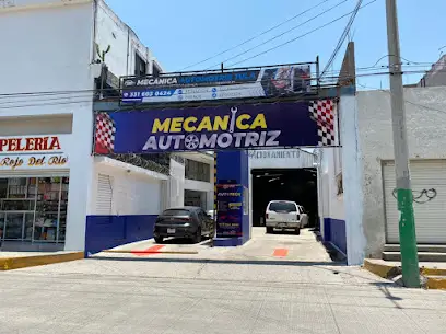 Taller mecánico AutoTechfoto 