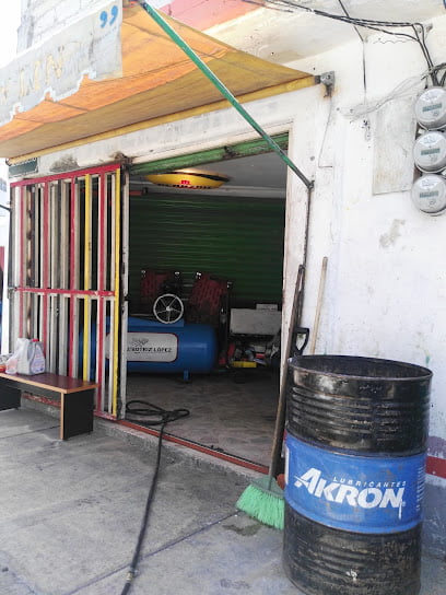 Taller Mecánico Automotriz Lópezfoto 