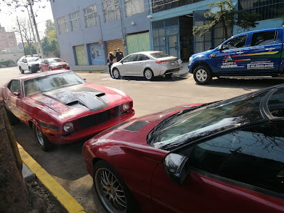 Electromecánico Automotríz Vázquezfoto 