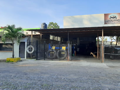 Llantera Lázarofoto